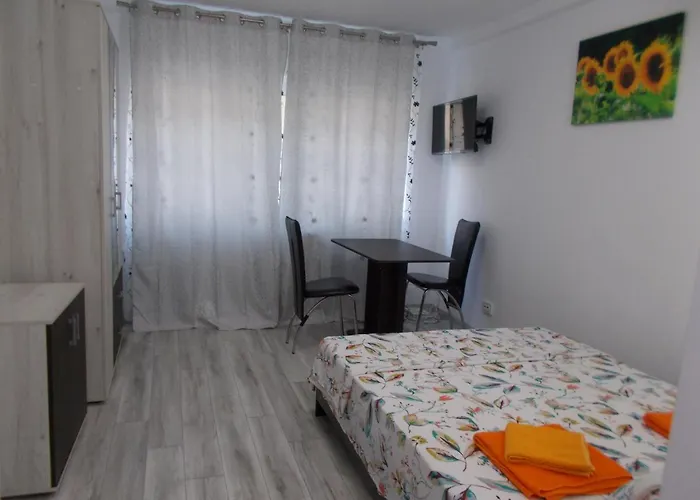 Apartament Peninsula-cazino,dalvi *